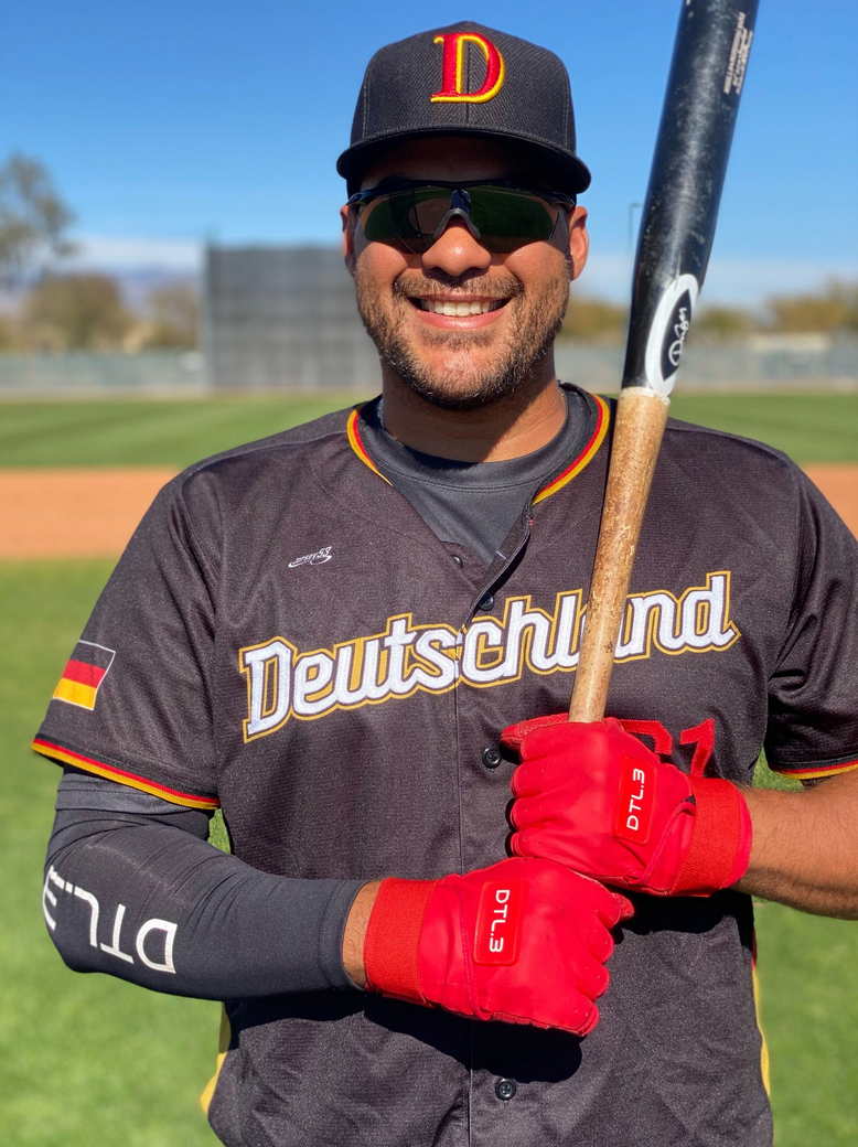 Battingglove Donald Lutz